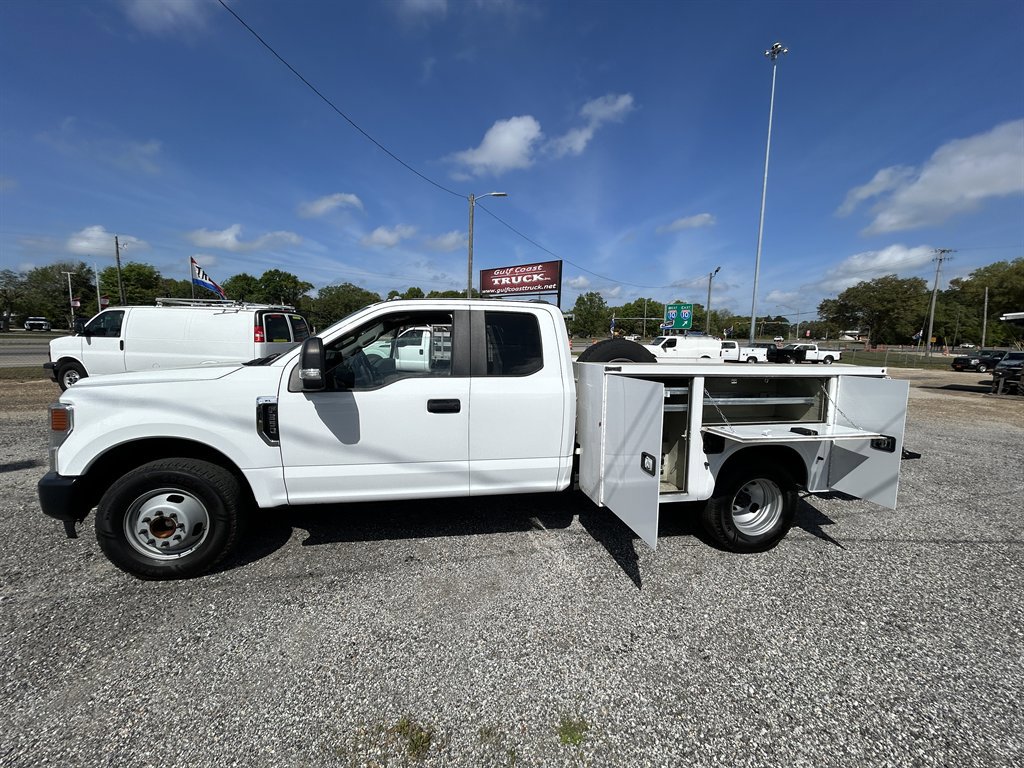 Used 2022 Ford F350 XL w/ Power Equipment Group RWD image 15