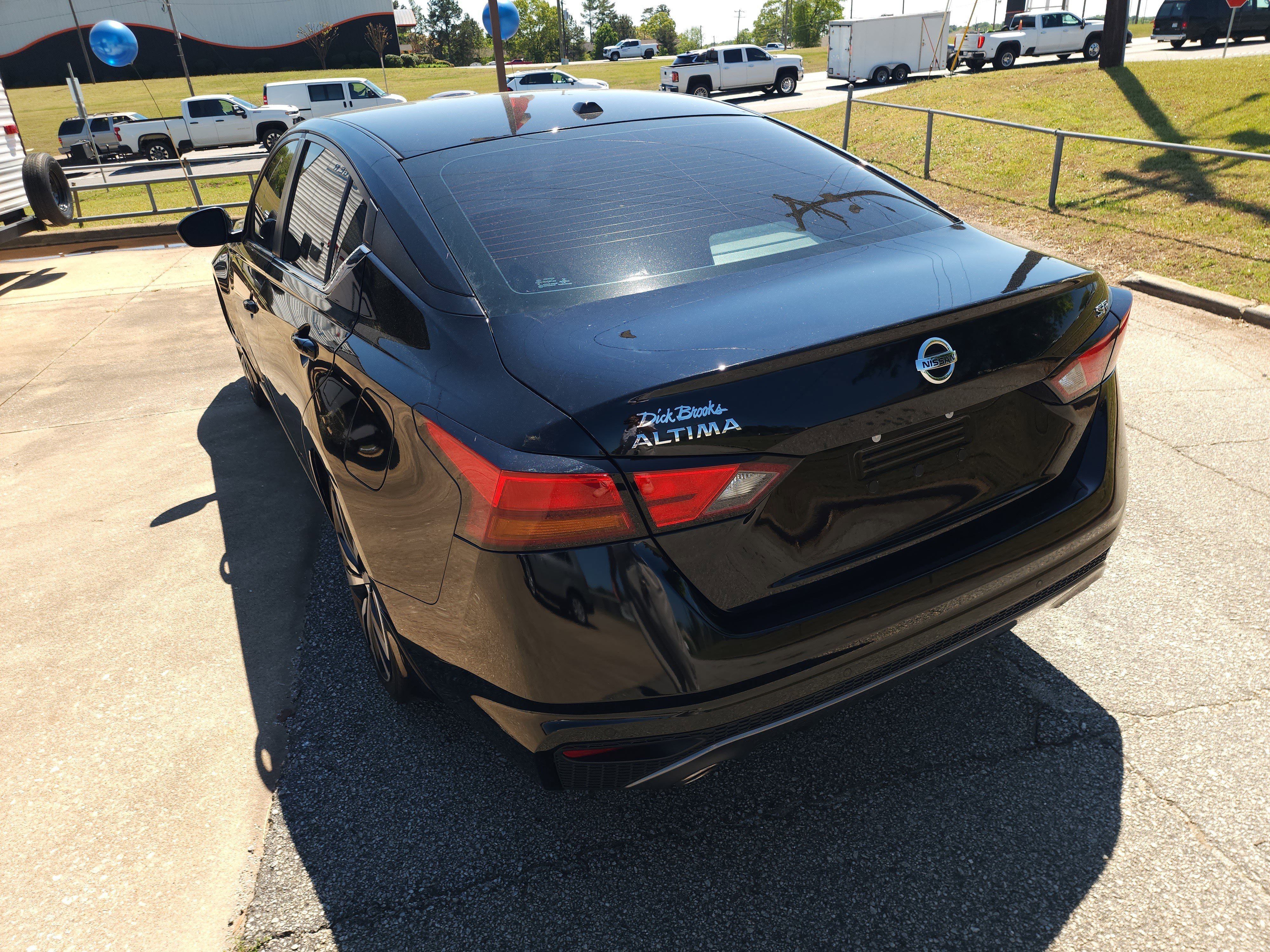 Used 2020 Nissan Altima 2.5 SR FWD image 6