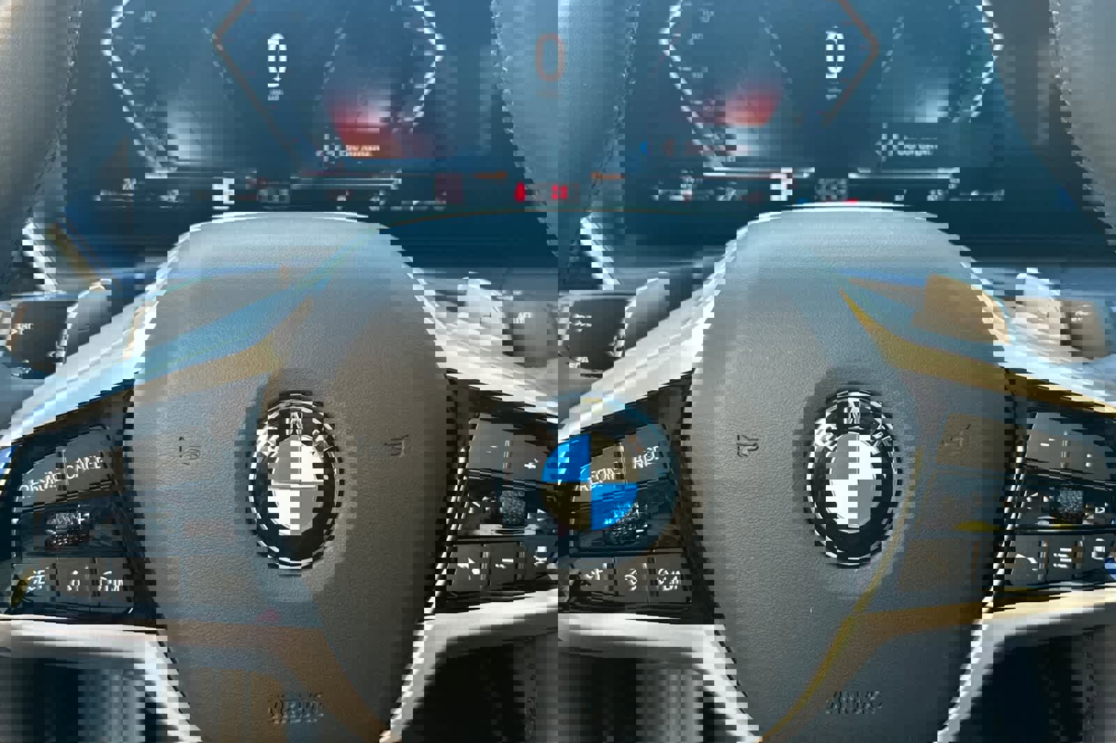 Used 2025 BMW 230i 230i w/ Convenience Package image 25