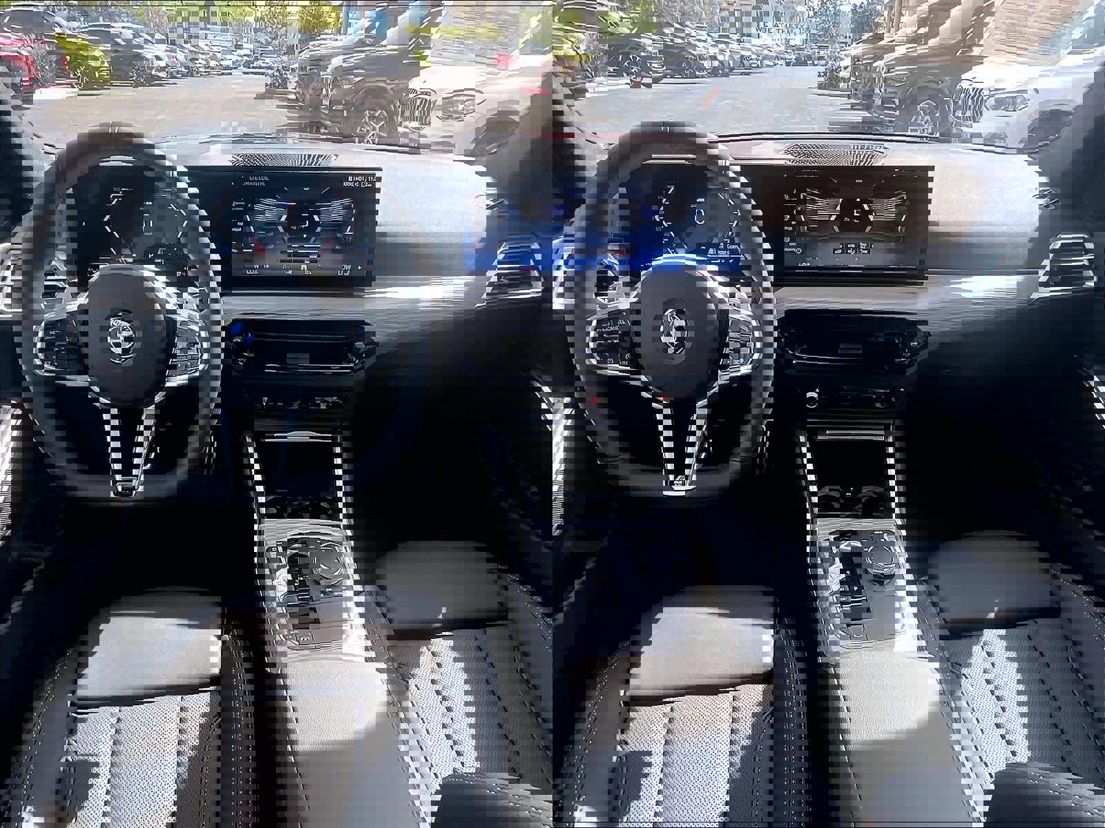 Used 2026 BMW 330i Sedan w/ M Sport Package image 17