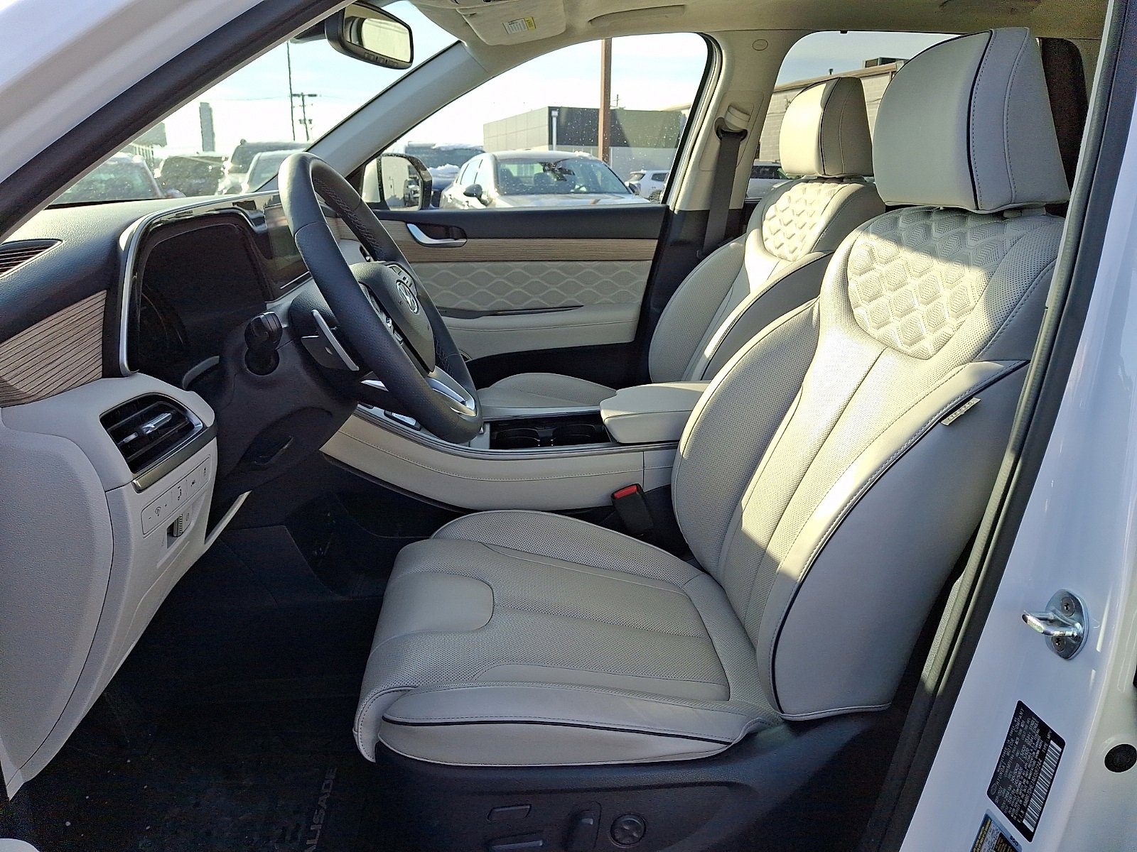Used 2022 Hyundai Palisade Calligraphy image 15