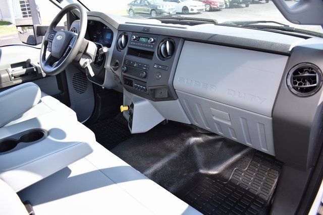 New 2025 Ford F750 2WD Regular Cab Super Duty image 11