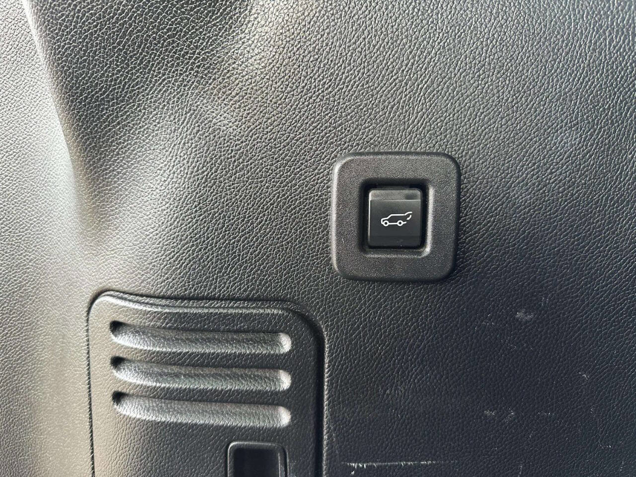 Used 2017 Ford Expedition Max Limited image 15