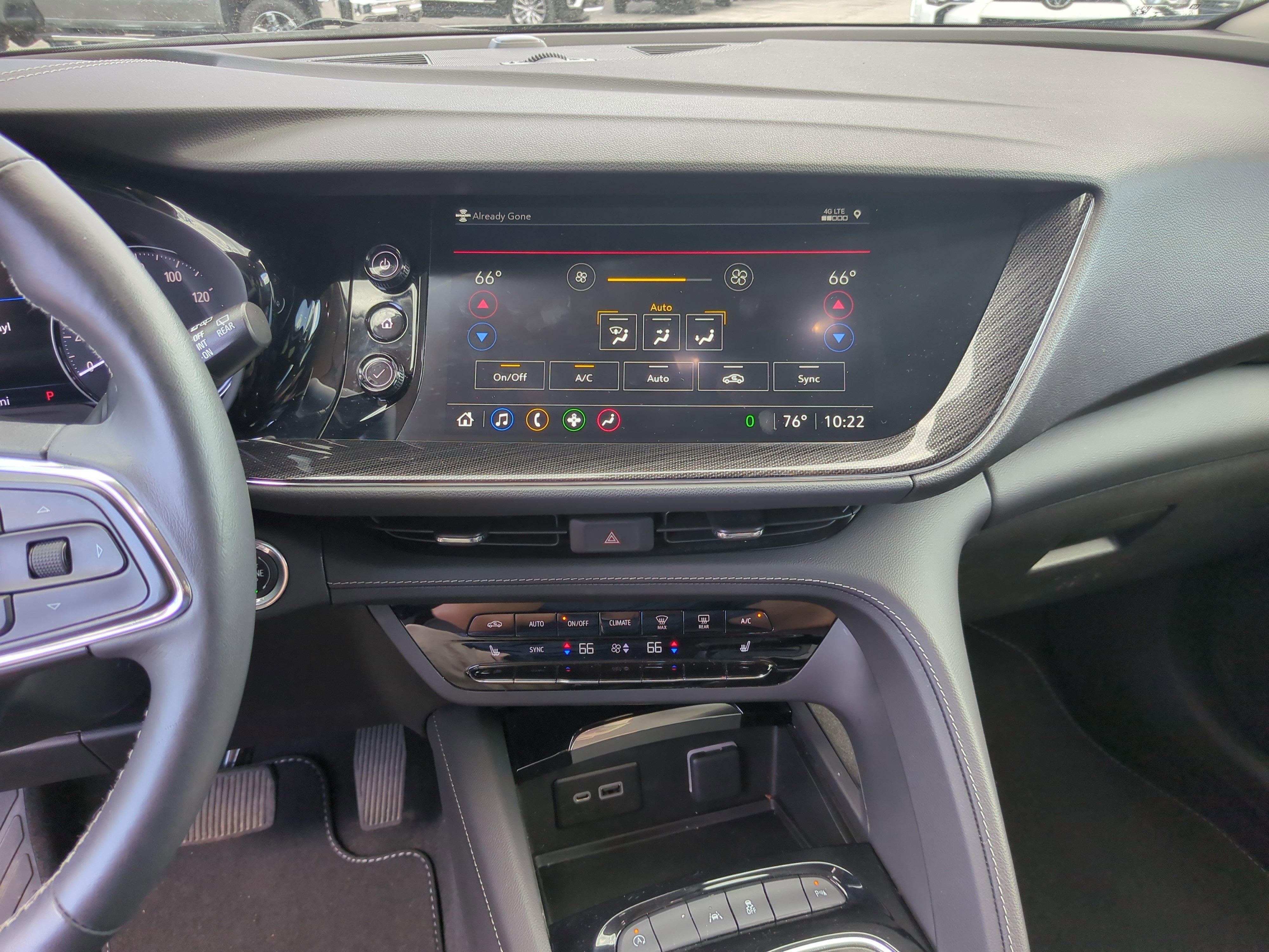 Used 2022 Buick Envision Essence w/ Safety Package image 10