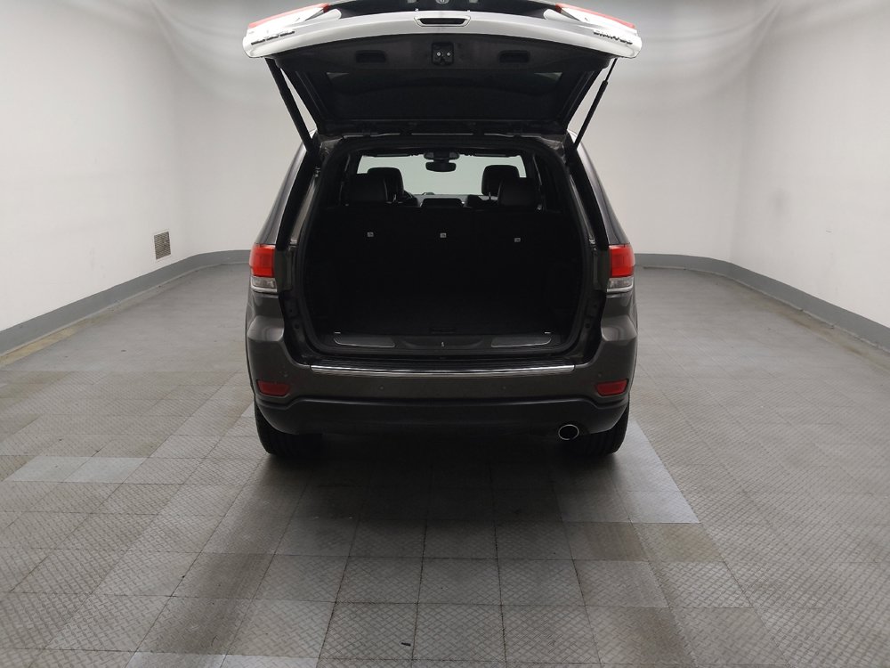 Used 2018 Jeep Grand Cherokee Limited AWD/4WD image 29