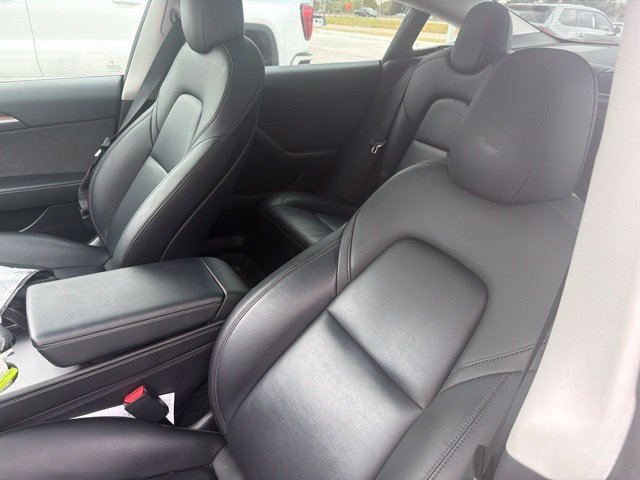 Used 2022 Tesla Model 3 Long Range AWD/4WD image 9