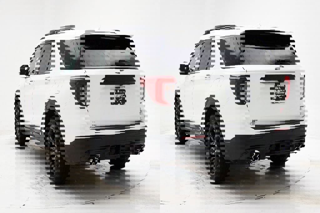 Used 2022 Ford Explorer ST w/ Equipment Group 401A image 6