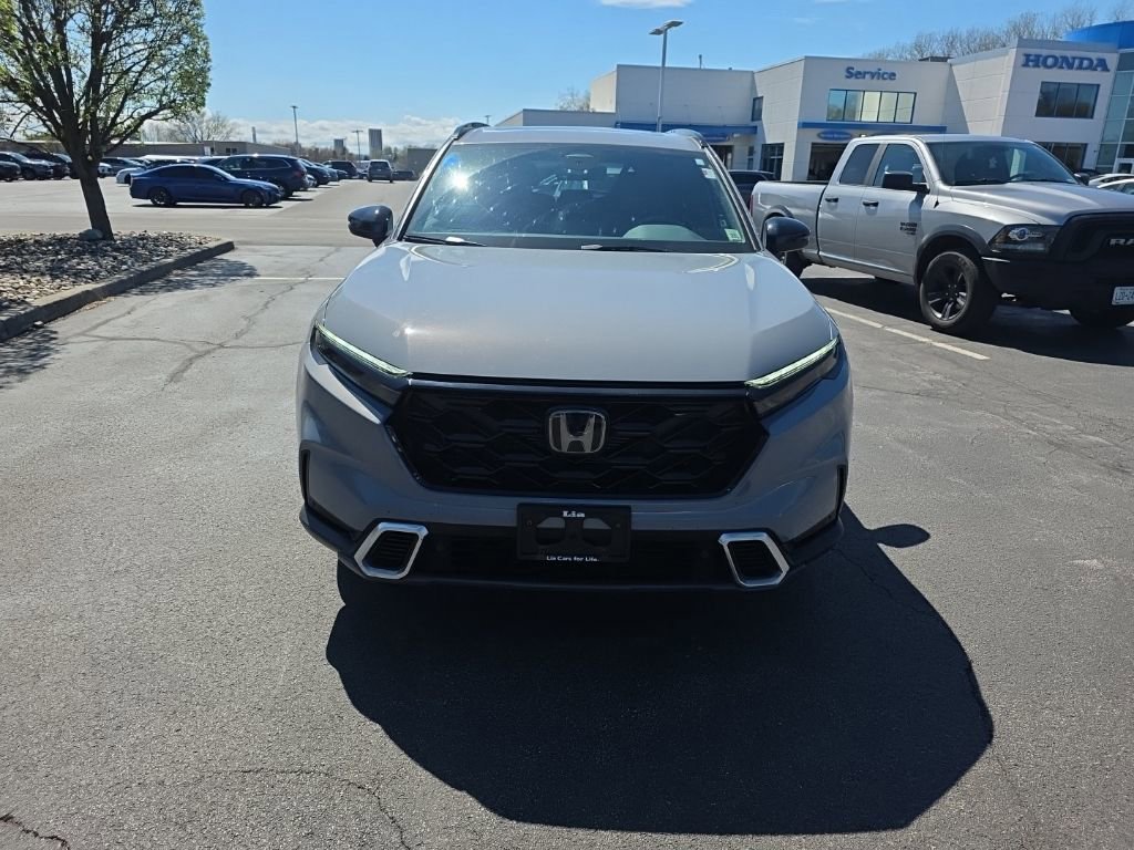 Used 2024 Honda CR-V Sport Touring image 2