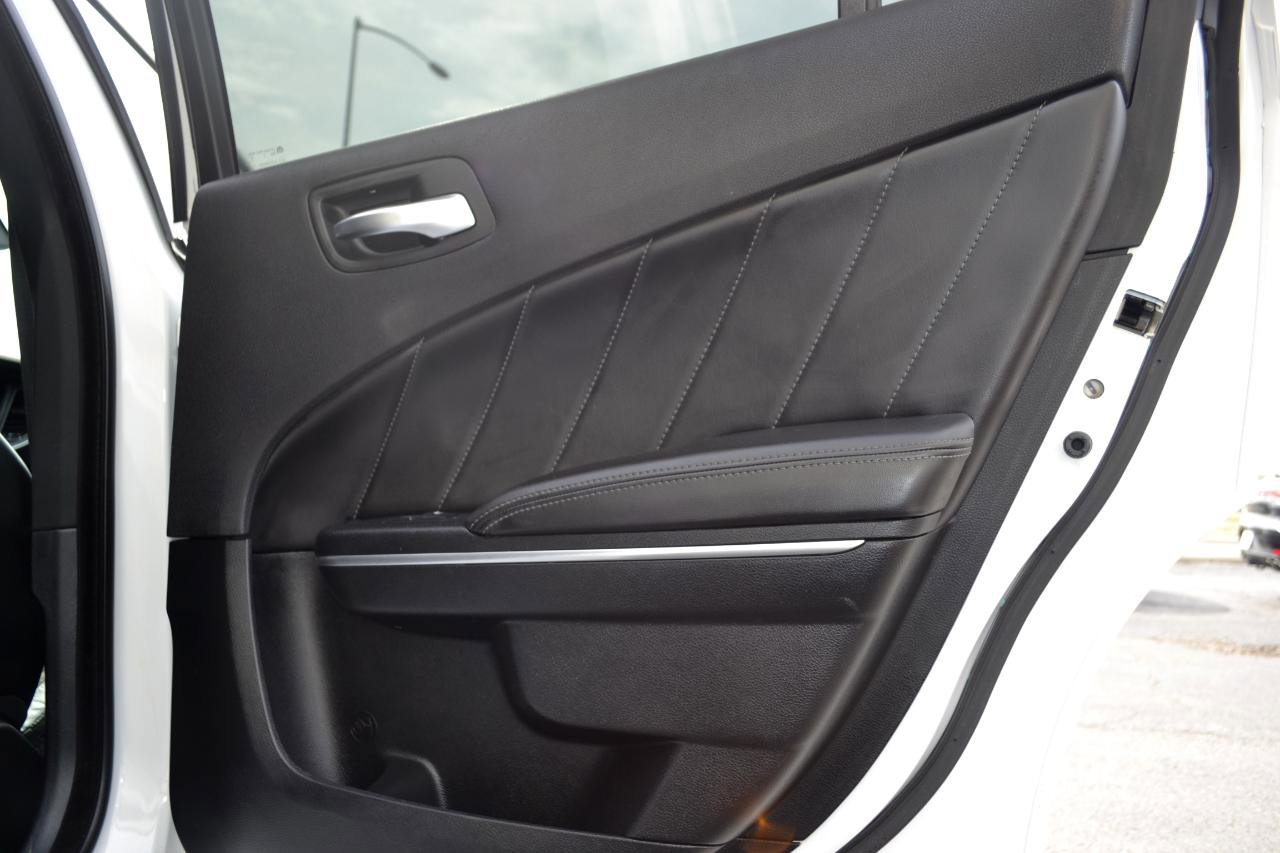 Used 2018 Dodge Charger GT image 37