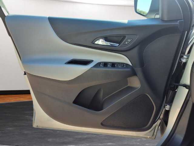 Certified 2019 Chevrolet Equinox LS w/ LS Convenience Package FWD image 14