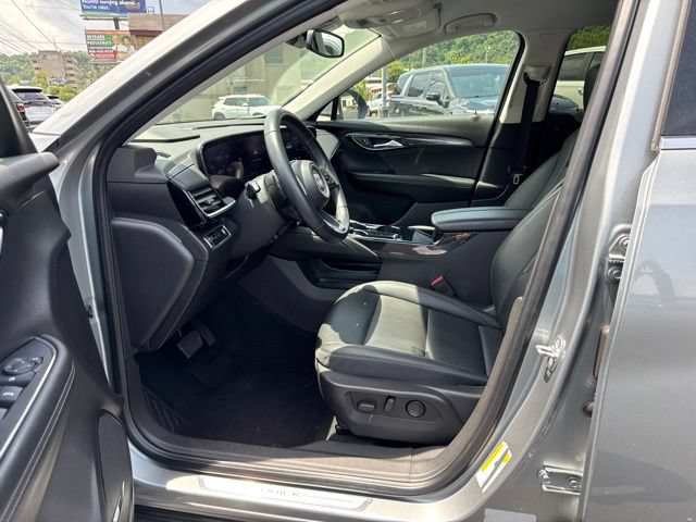 Used 2023 Buick Envision Preferred FWD image 12