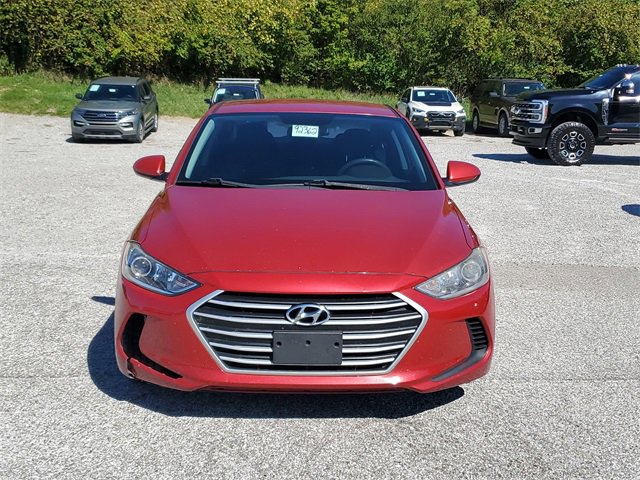 Used 2017 Hyundai Elantra SE image 2