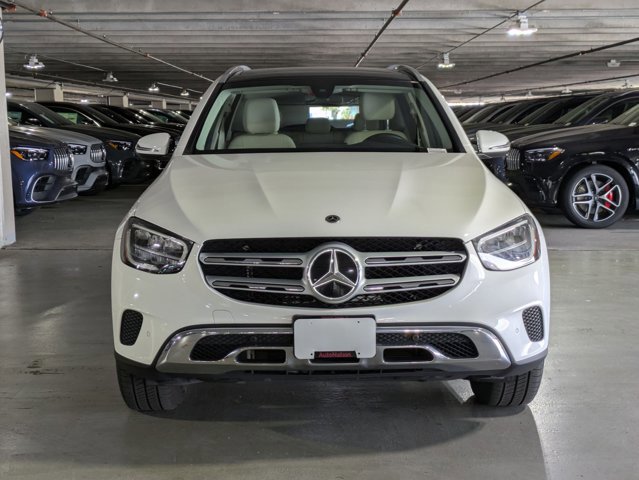 Used 2021 Mercedes-Benz GLC 300 4MATIC image 2
