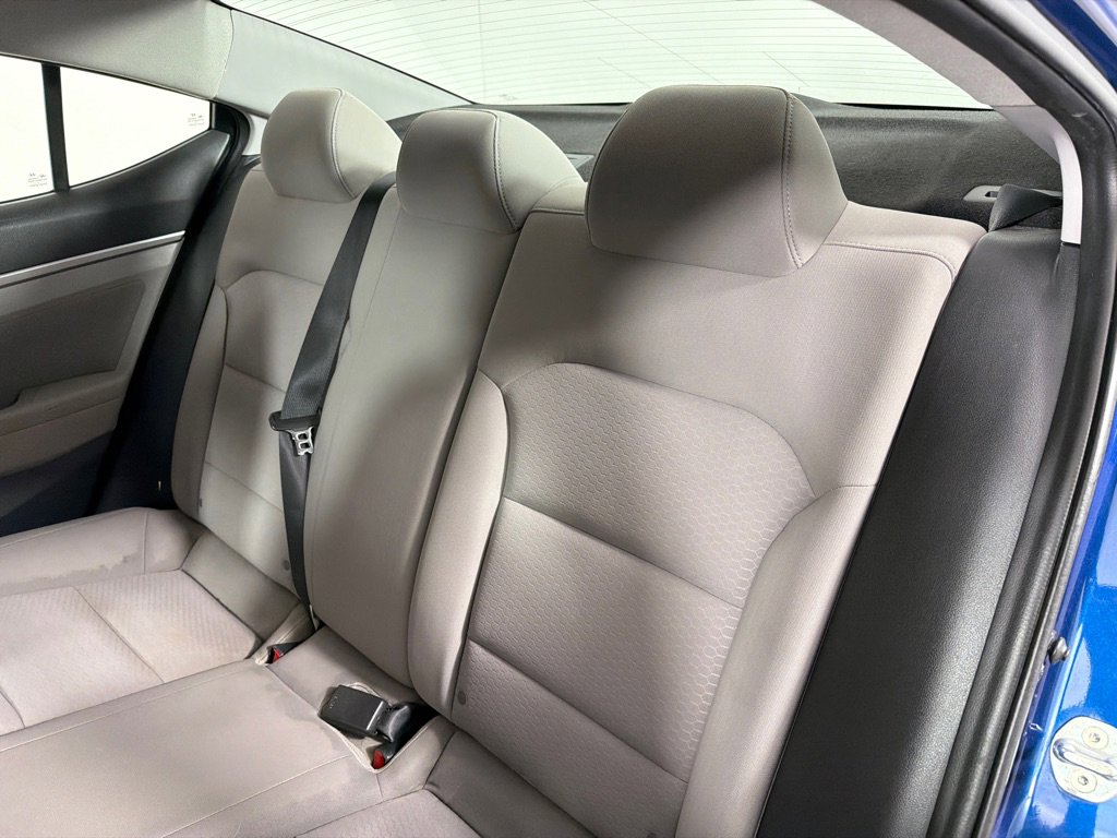 Used 2020 Hyundai Elantra SEL image 17