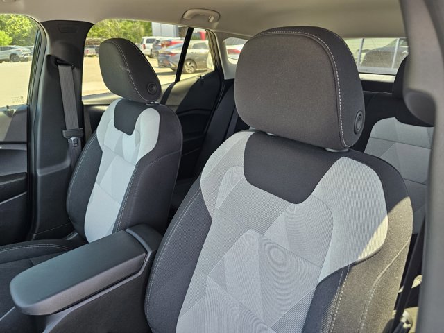 Used 2026 Chevrolet Trax LS FWD image 17
