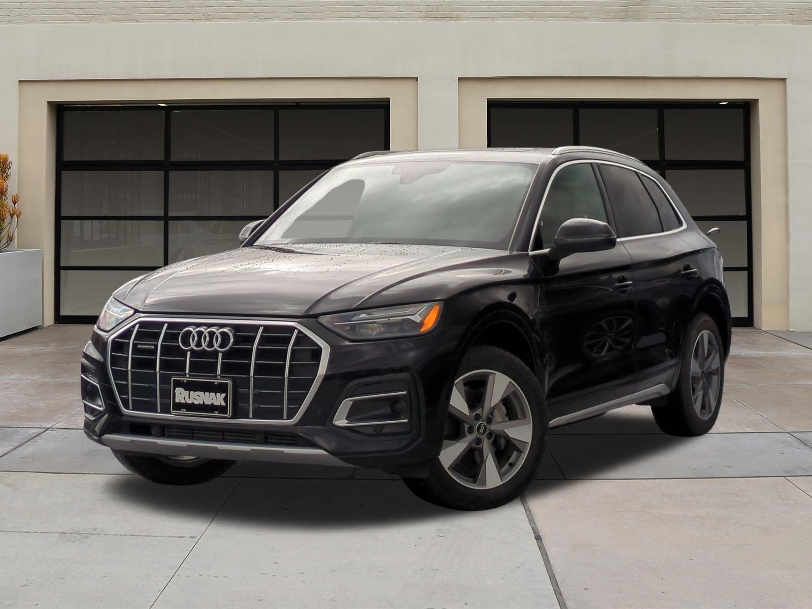 Used 2023 Audi Q5 Premium AWD/4WD image 3