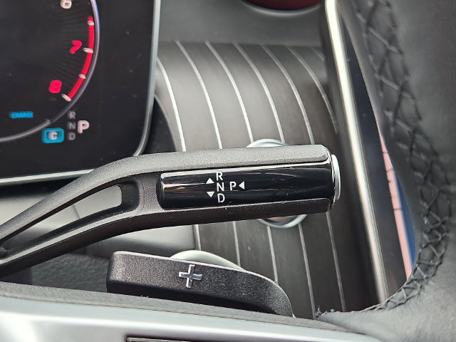 Used 2024 Mercedes-Benz GLC 300 4MATIC w/ Advanced USB Package image 14