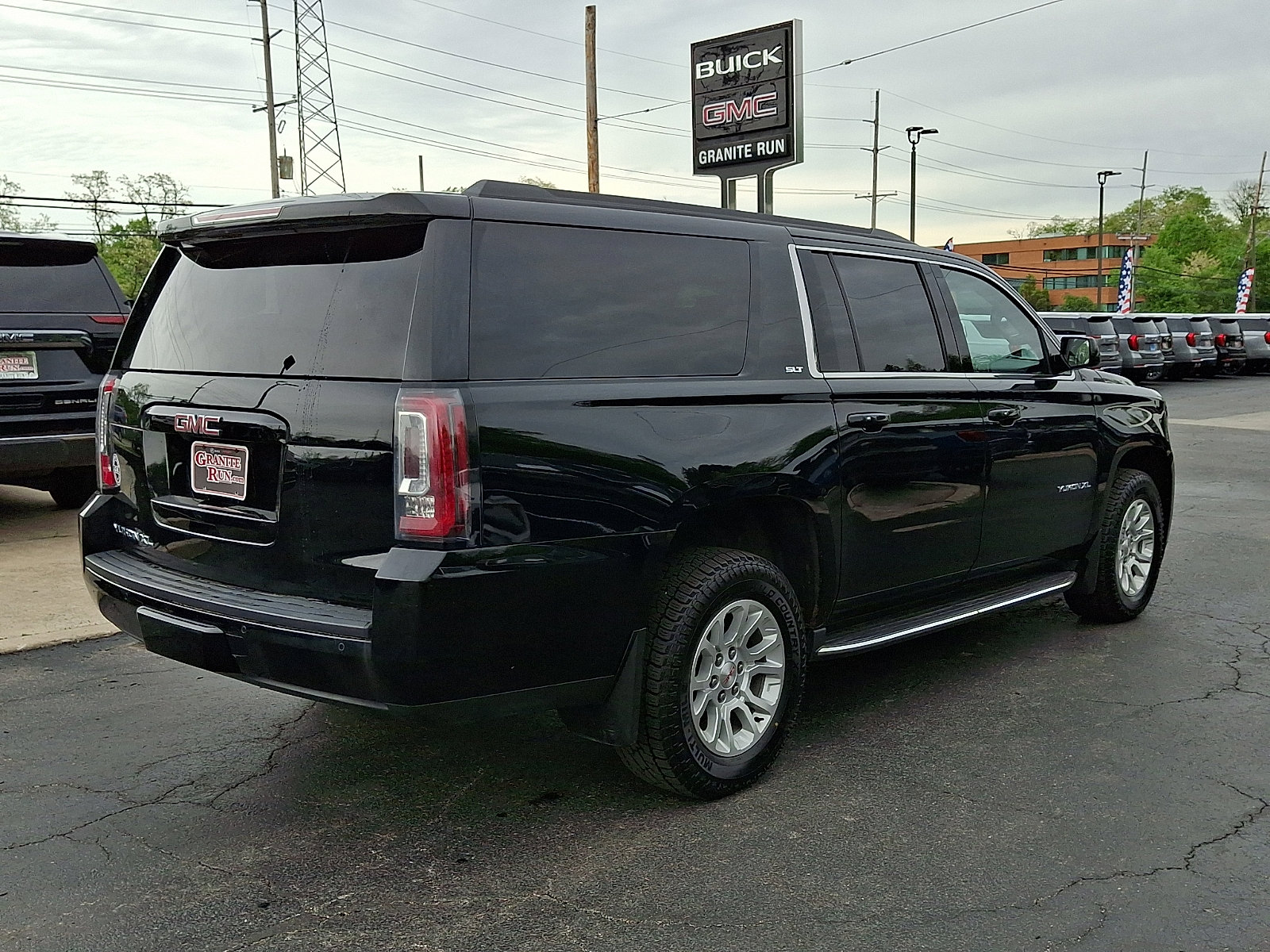 Used 2019 GMC Yukon XL SLT AWD/4WD image 6