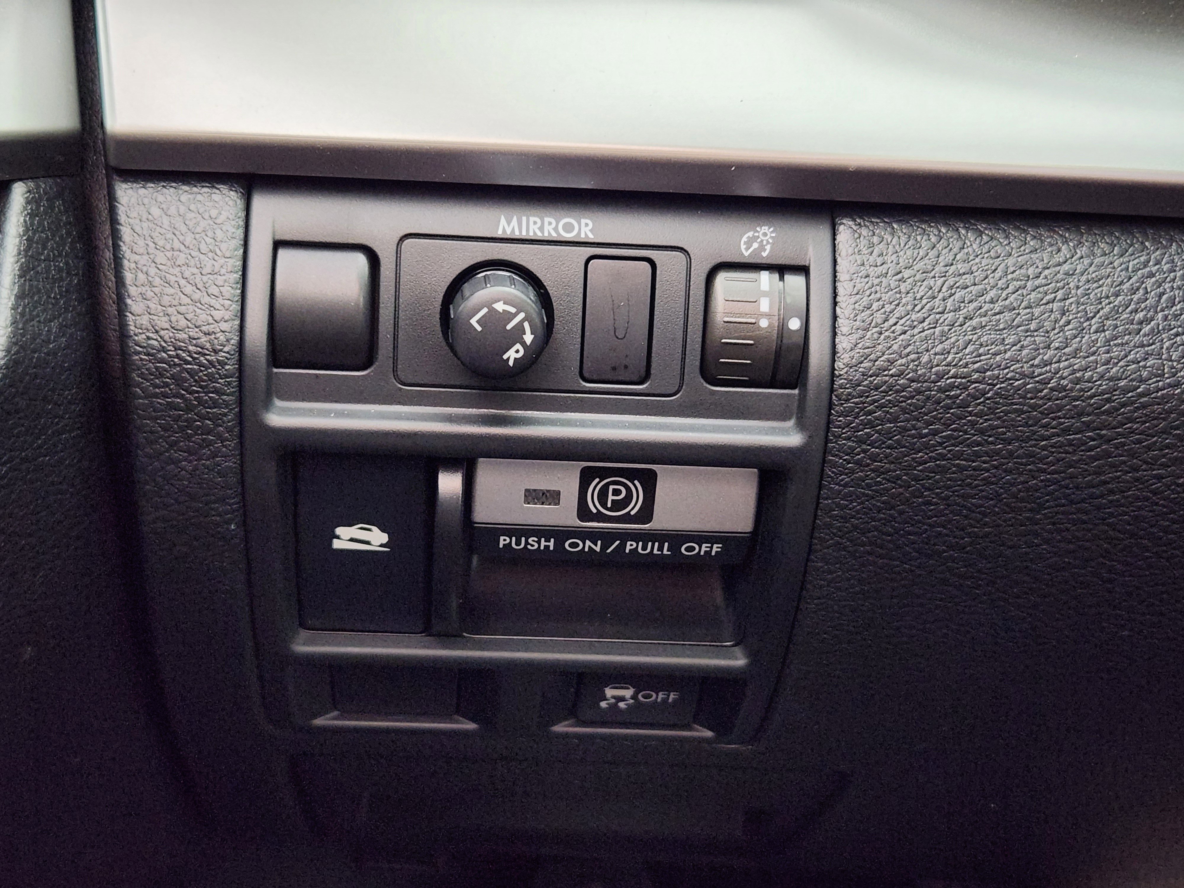 Used 2014 Subaru Outback 2.5i AWD/4WD image 26