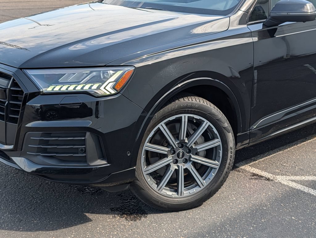 Used 2023 Audi Q7 2.0T Premium Plus w/ Premium Plus Package AWD/4WD image 29