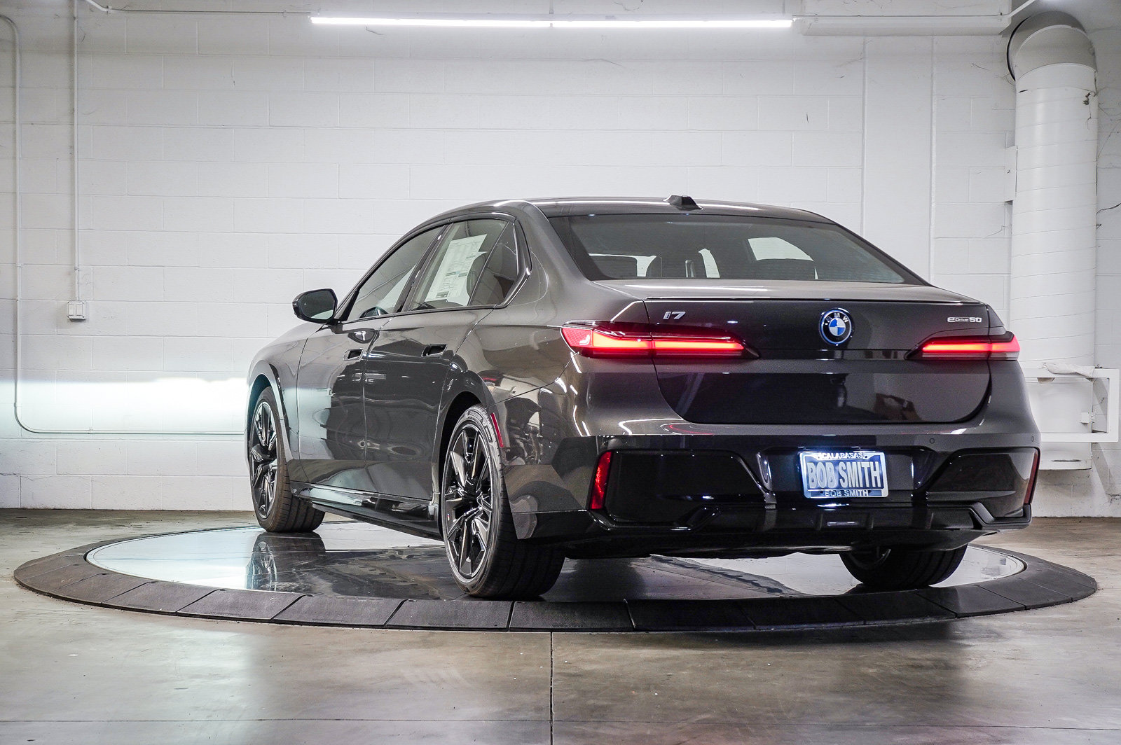New 2026 BMW i7 eDrive50 w/ M Sport Package RWD image 4
