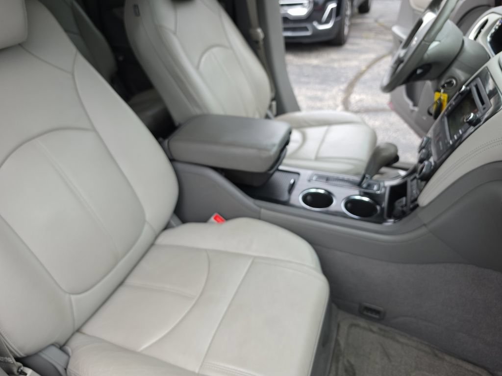 Certified 2016 Chevrolet Traverse LT FWD image 26