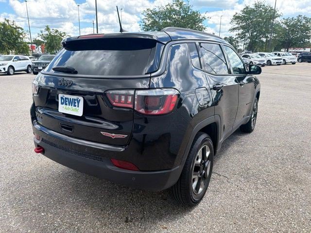 Used 2018 Jeep Compass Trailhawk w/ Leather Interior Group AWD/4WD image 5