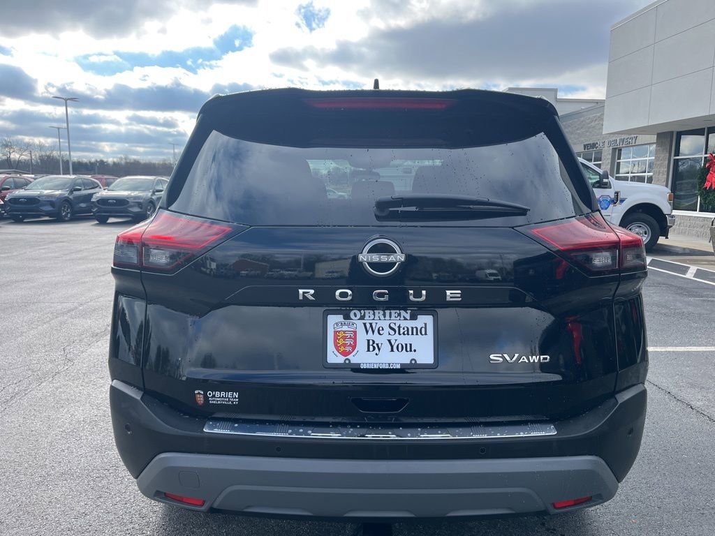 Used 2022 Nissan Rogue SV image 4