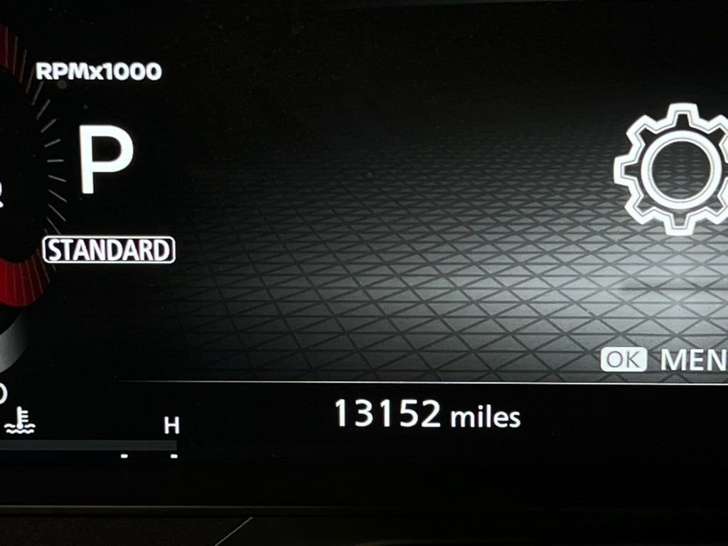 Used 2024 Nissan Pathfinder Platinum image 15