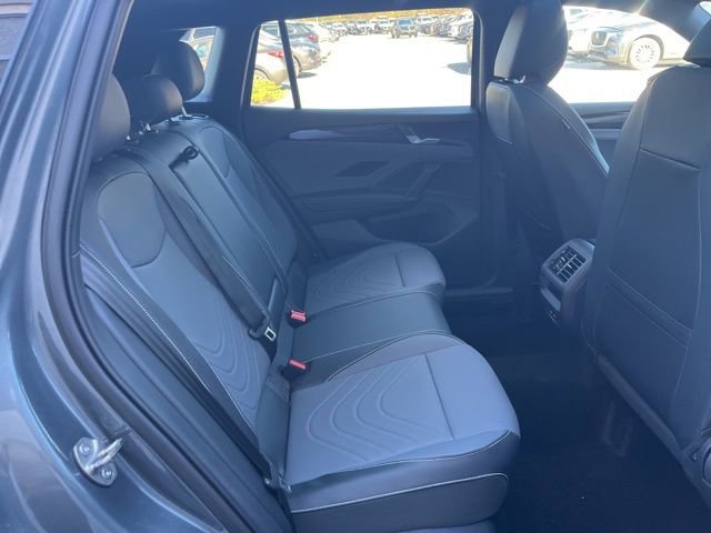 New 2026 Volkswagen Tiguan SE R-Line image 27