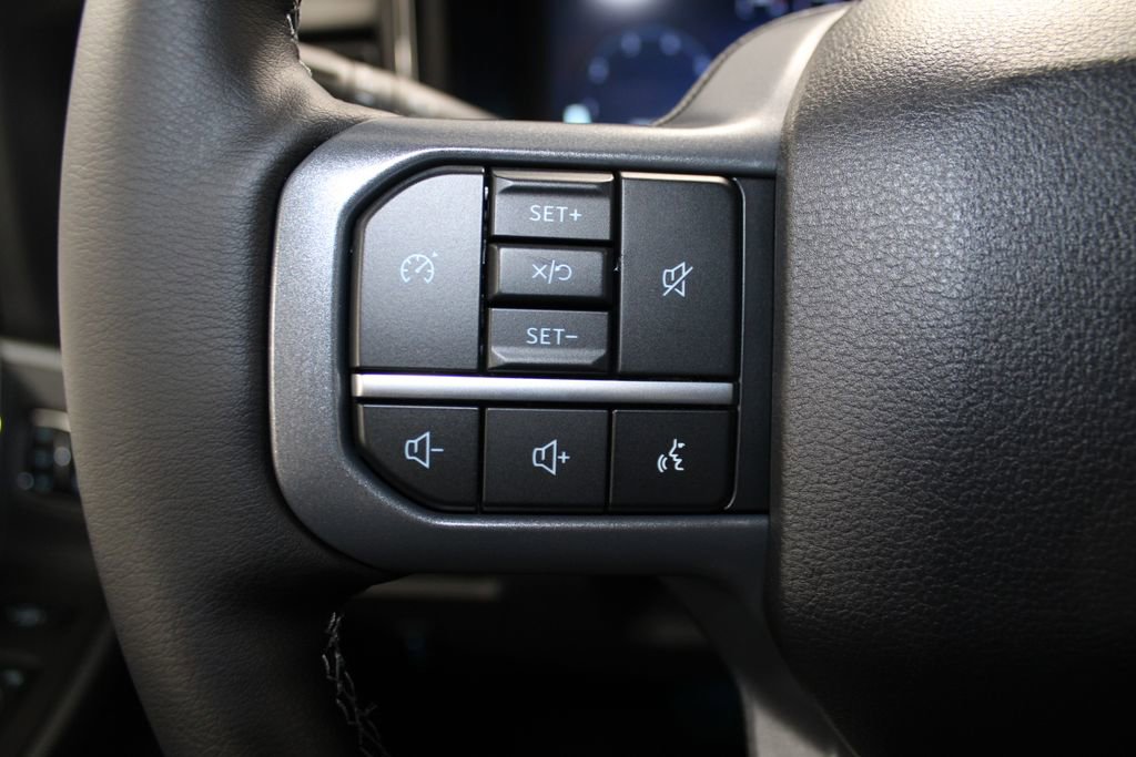 New 2026 Ford F250 Lariat w/ Black Appearance Package image 36