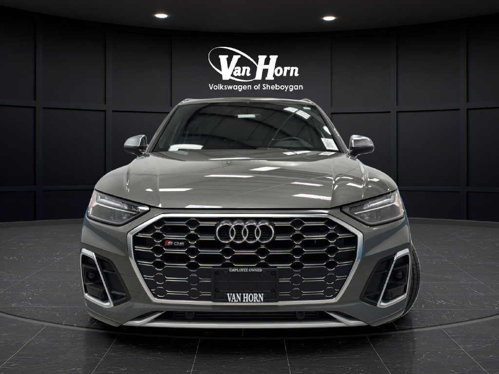 Used 2024 Audi SQ5 Premium w/ Convenience Package AWD/4WD image 2