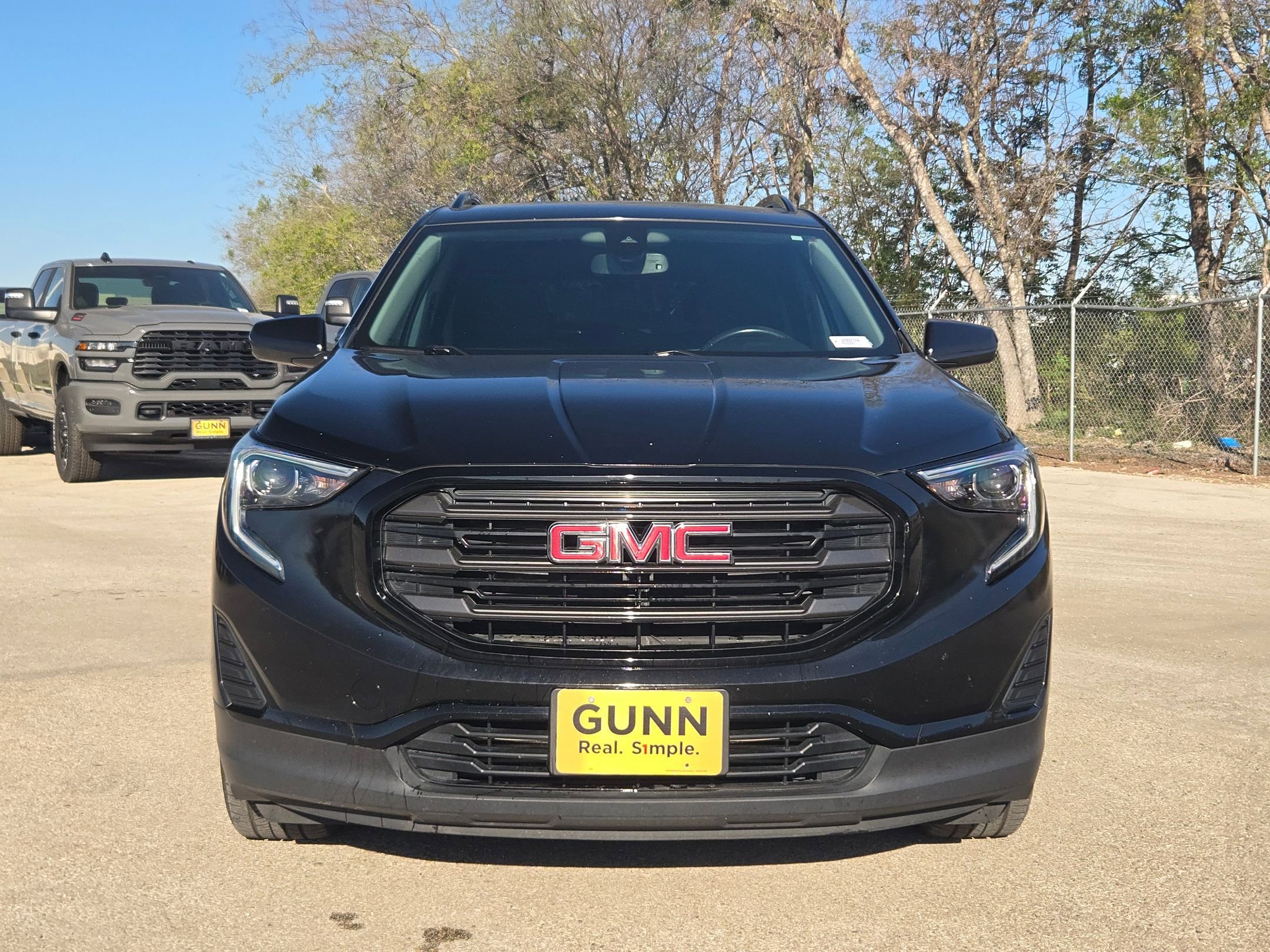 Used 2020 GMC Terrain SLE w/ Driver Convenience Package image 8