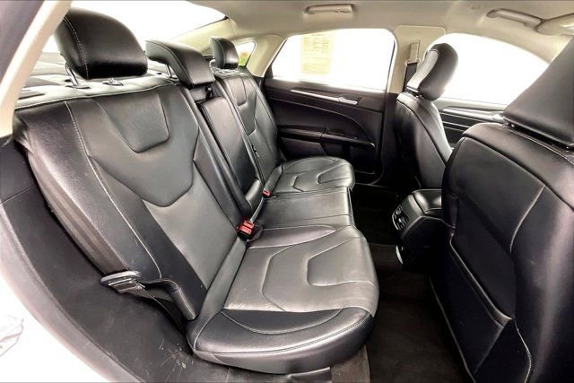 Used 2020 Ford Fusion Energi Titanium image 18