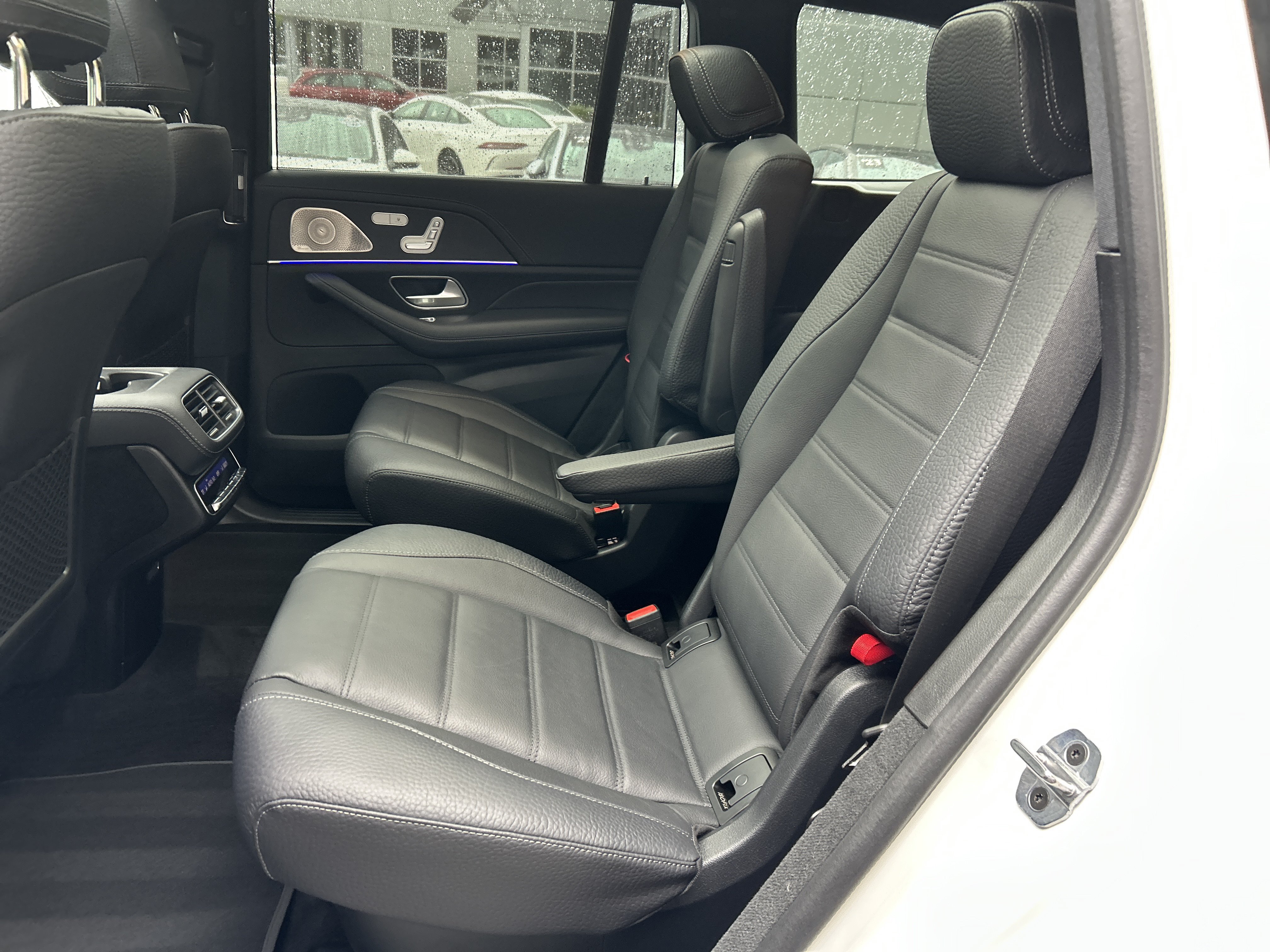 Certified 2025 Mercedes-Benz GLS 450 4MATIC image 42
