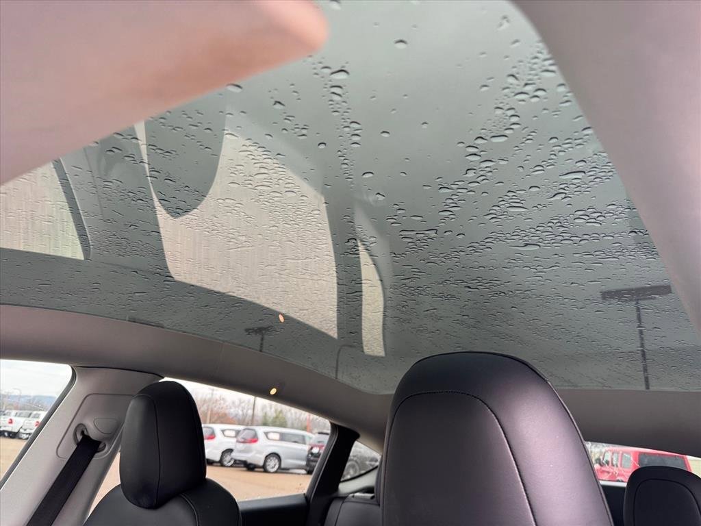 Used 2023 Tesla Model Y Long Range image 9