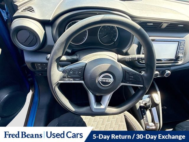 Used 2022 Nissan Kicks S w/ Interior Electronics Package FWD image 15