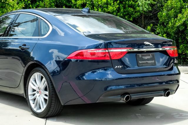Used 2016 Jaguar XF Prestige RWD image 13