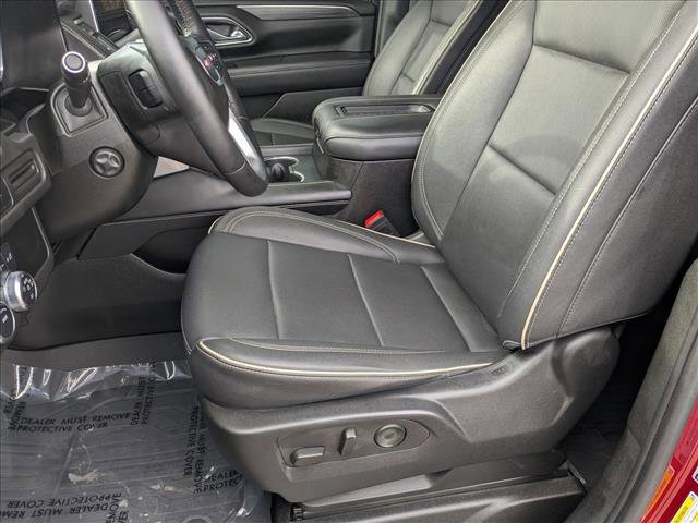 Used 2023 GMC Yukon SLT w/ SLT Premium Package image 14