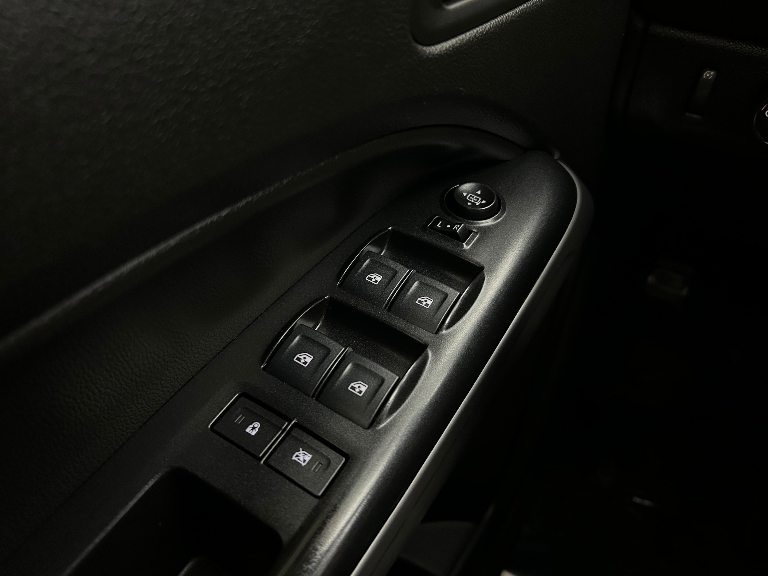 Used 2018 Chevrolet Colorado ZR2 AWD/4WD image 22