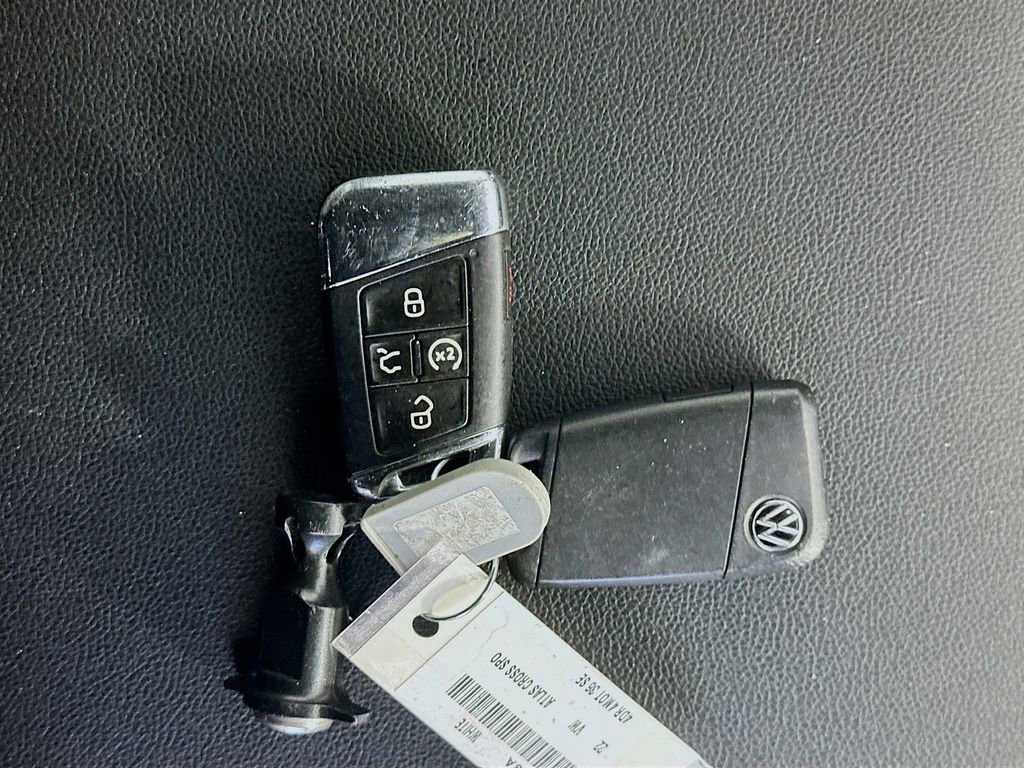 Used 2022 Volkswagen Atlas Cross Sport SE AWD/4WD image 34