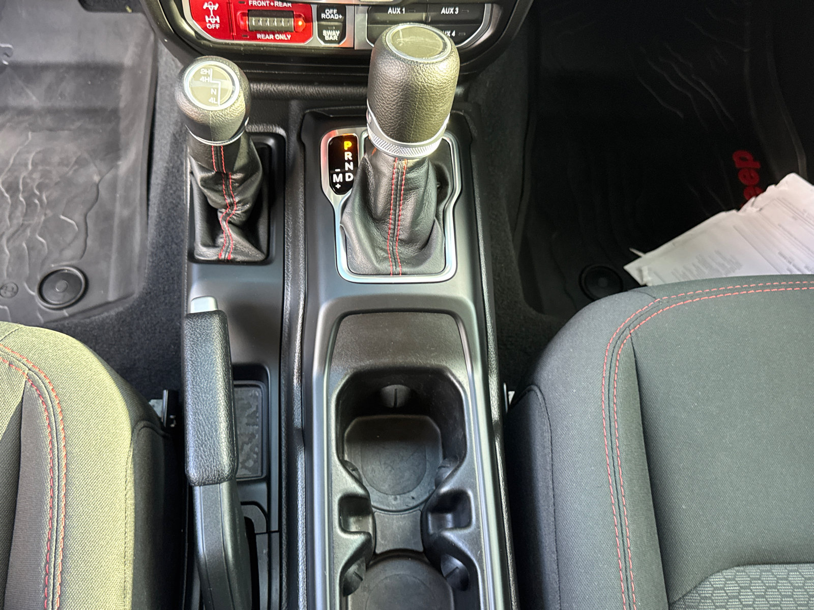 Used 2022 Jeep Gladiator Rubicon w/ Cold Weather Group AWD/4WD image 15