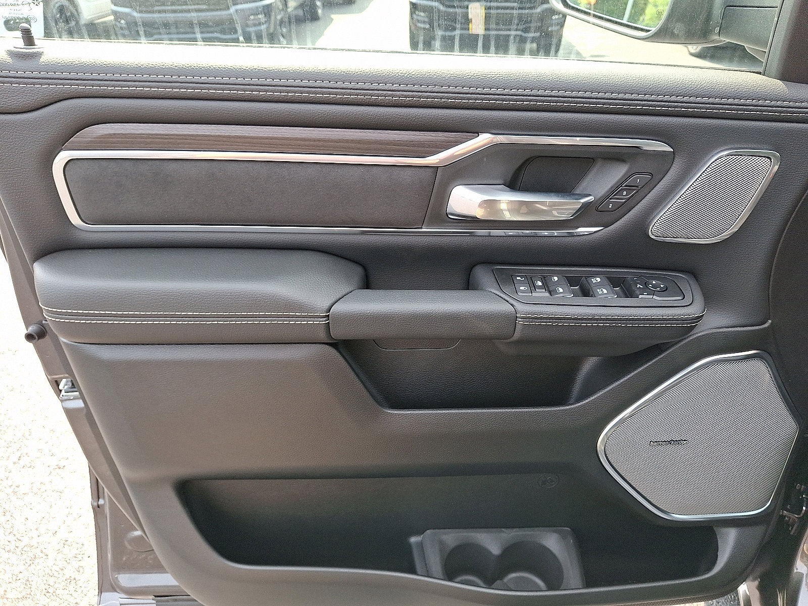 New 2026 RAM 1500 Laramie w/ Night Edition image 8