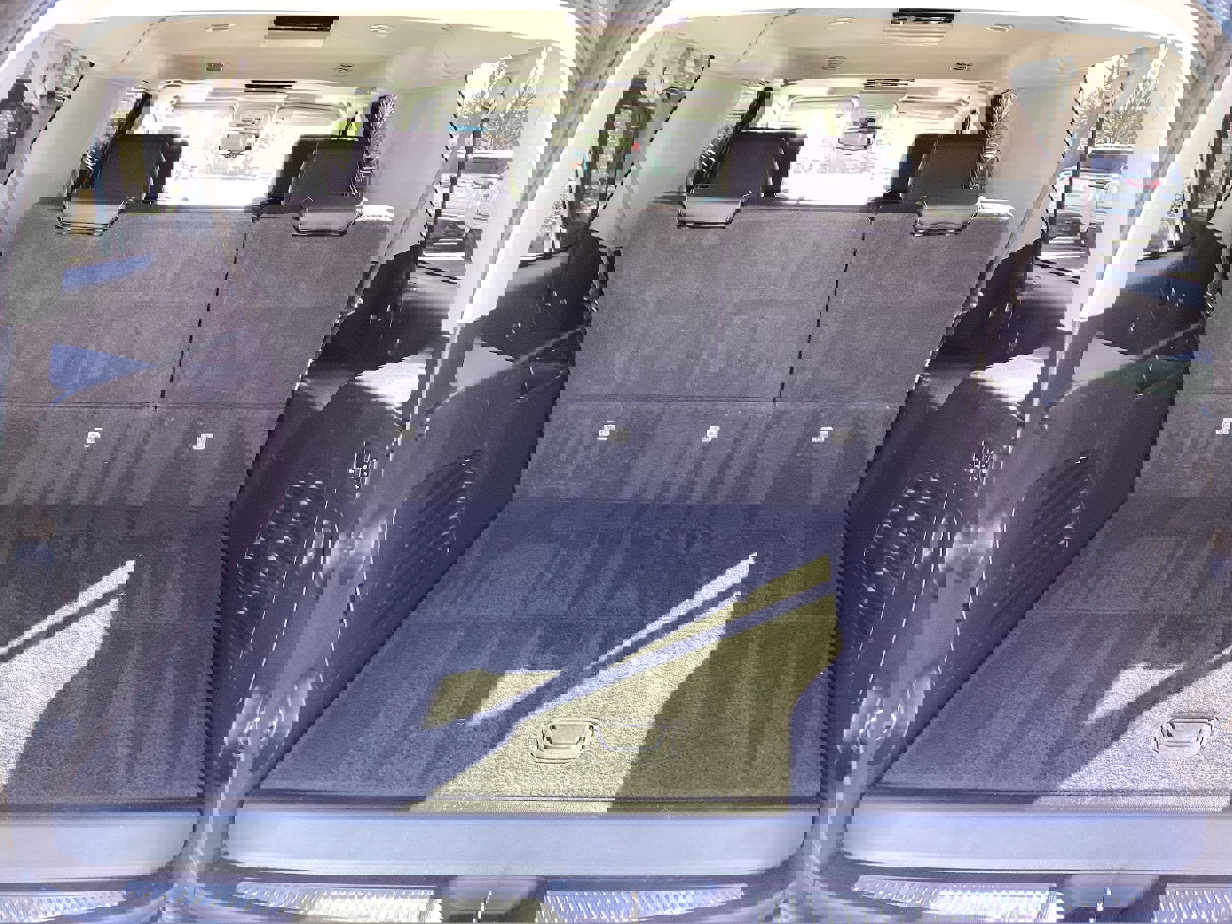 Used 2019 Chevrolet Suburban LT w/ LT Signature Package image 15