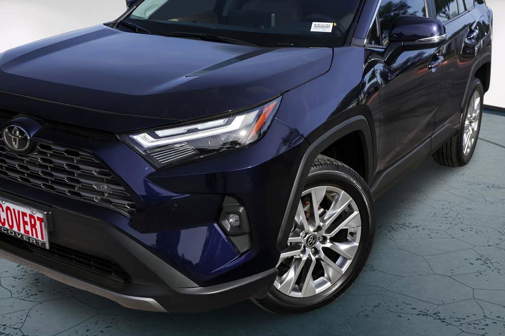 Used 2025 Toyota RAV4 Limited image 3