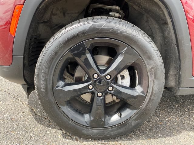 Used 2023 Jeep Grand Cherokee Altitude AWD/4WD image 20