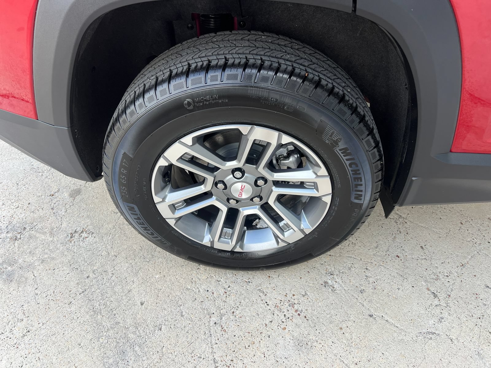 Used 2026 GMC Terrain Elevation w/ Technology Package II FWD image 18