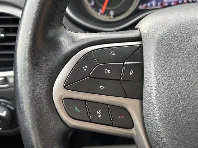 Used 2021 Jeep Cherokee Limited image 22