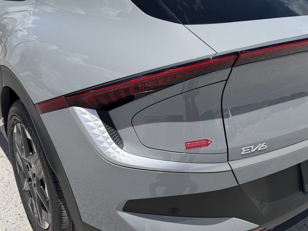 New 2026 Kia EV6 Light RWD image 8