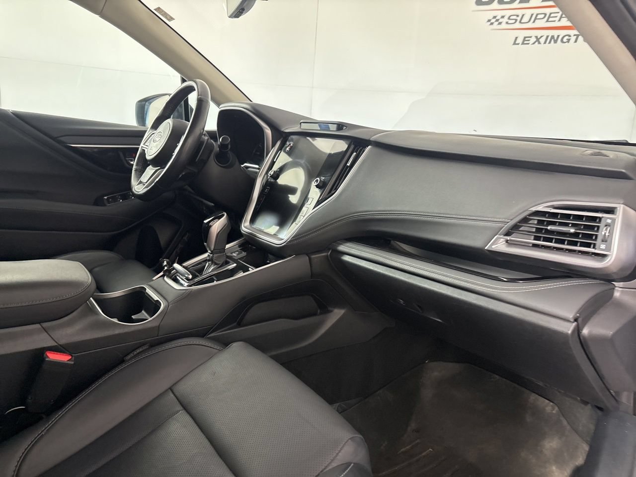 Used 2024 Subaru Outback Limited AWD/4WD image 35